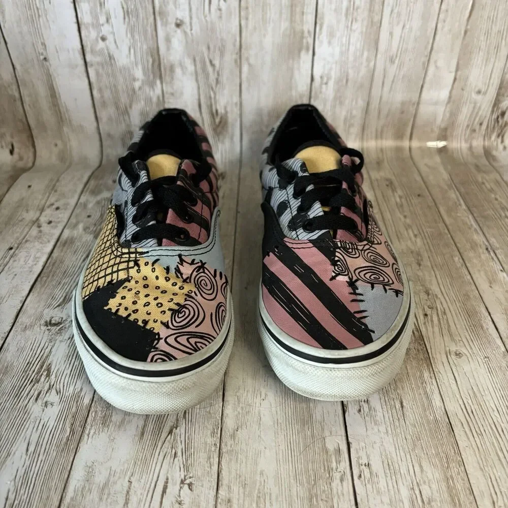 Vans Old‎ Skool The Nightmare Before Christmas Big Kids size 3 sneakers